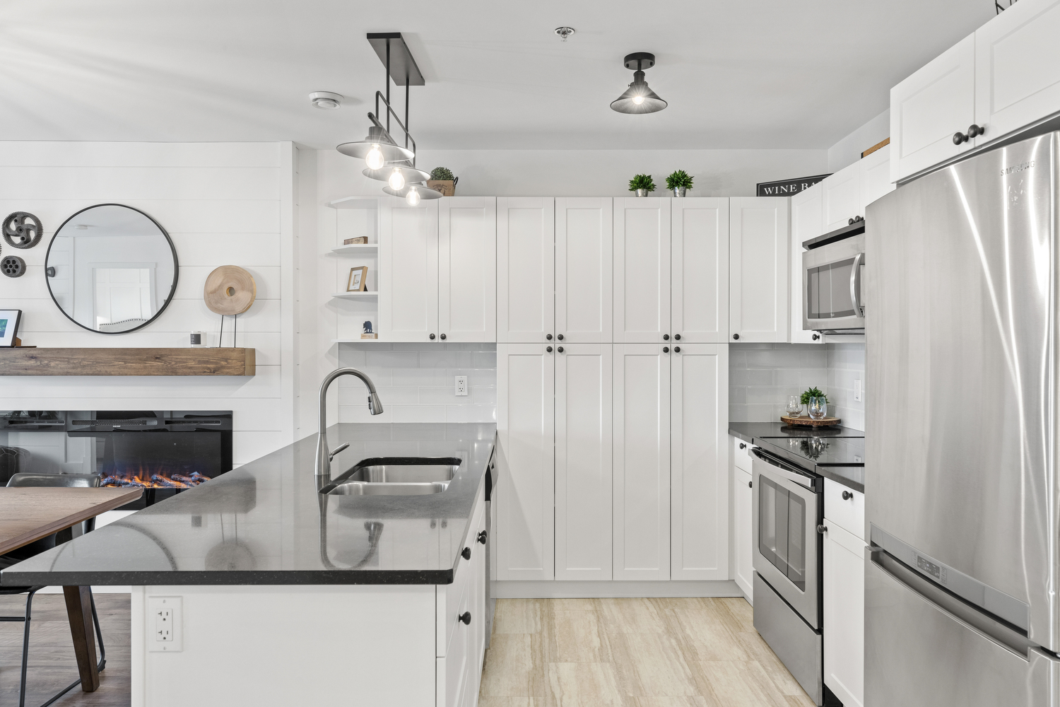 Full Shaker Kitchen Cabinets with Stainless Appliances